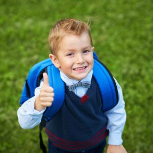 kid giving a thumbs up